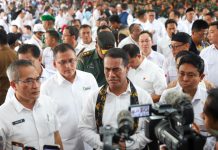 Disambut Puluhan Ribu Petani dan Penyuluh DIY, Mentan Andi Amran Beri Apresiasi FOTO: Menteri Pertanian, Andi Amran Sulaiman (Mentan Amran), usai temui puluhan ribu Petani, Penyuluh dan Babinsa wilayah Yogyakarta.
