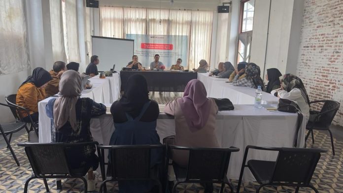 FOTO: PBHI hadir dalam “Focus Group Discussion (FGD) On Business and Human Rights” yang digelar oleh WALHI Sulsel di Cafe Masegana Makassar. Selasa (30/1/2024)