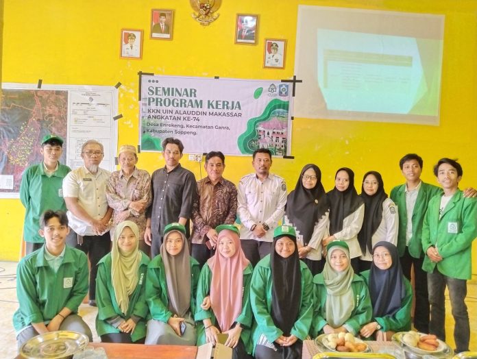 FOTO: Mahasiswa KKN angkatan 74 Uin alauddin makassar Posko 02 desa Enrekeng Sukses Selenggarakan Kegiatan Seminar Program Kerja Yang bertempat di aula kantor desa Enrekeng Kecamatan Ganra Kabupaten Soppeng pada Rabu, 31 Januari 2024.