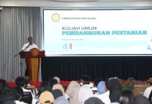 Mentan Beri Kuliah Umum di Palopo, Optimis Indonesia Capai Swasembada FOTO: Menteri Pertanian (Mentan) Andi Amran Sulaiman saat mengisi Kuliah Umum Universitas Andi Djema Palopo di Kantor Wali Kota Palopo, Provinsi Sulawesi Selatan.