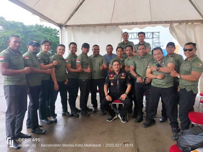 FOTO: Ketua BARAK kota Makassar Syarifuddin, SE (Duduk) bersama para pengurus