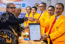 Prof Karta Jayadi, Resmi Daftar Bakal Calon Rektor UNM Makassar FOTO: Wakil Rektor II Bidang Administrasi dan Keuangan Universitas Negeri Makassar (UNM) Prof. Karta Jayadi resmi mendaftarkan diri sebagai bakal calon Rektor UNM Periode 2024-2028.
