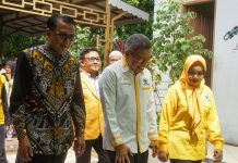 Prof Nurdin Abdullah Sebut Taufan Pawe Pemimpin Masa Depan Sulsel FOTO: Prof. Nurdin Abdullah berkesempatan hadir dalam Bimtek Saksi TPS Partai Golkar di Bantaeng yang digelar di rumah pribadi mantan gubernur Sulsel itu, Kamis, 8 Februari 2024.