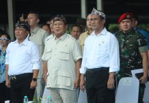Prabowo Sebut Mentan Amran Masuk Kriteria Kabinet Pemerintahannya FOTO: Menteri Pertahanan Prabowo Subianto bersama Menteri Pertanian Andi Amran Sulaiman
