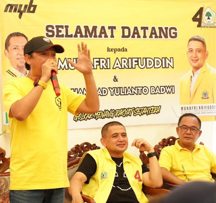 FOTO: Muhammad Yulianto Badwi bersama ketua golkar makassar Munafri Arifuddin (APPI) saat bersosialisasi jelang pemilu 2024 lalu. (Ist)