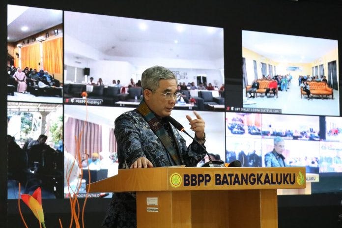 FOTO: Wakil Menteri Pertanian (Wamentan), Harvick Hasnul Qolbi membuka Pelatihan Bio Input bagi Petani Program READSI di Balai Besar Pelatihan Pertanian (BBPP) Batangkaluku, Kabupaten Gowa, Sulawesi Selatan, Sabtu (24/2/2024).