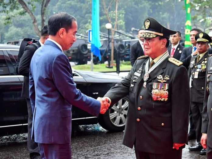 IMG-20240228-WA0279 FOTO: Presiden Joko Widodo bersama Menteri Pertahanan Jenderal Prabowo Subianto (Foto: Vico - Biro Pers Sekretariat Presiden)