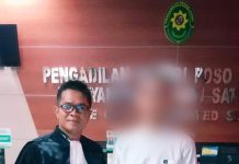PN Poso Bebaskan AF di Kasus TPPO, WRC Pertanyakan Kinerja Penyidik Polres Morowali FOTO: Muhammad Nafi, SH Penasihat hukum AF, usai menghadiri putus vonis bebas di Pengadilan Negeri Poso. (Ist)