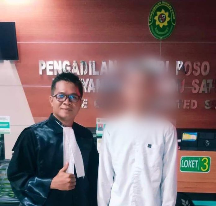 FOTO: Muhammad Nafi, SH Penasihat hukum AF, usai menghadiri putus vonis bebas di Pengadilan Negeri Poso. (Ist)