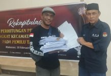Partai Demokrat Raih Suara Terbanyak Hasil Pleno di Kecamatan Biringkanaya Tingkat Kota FOTO: Koordinator Saksi Partai Demokrat Mansyar (Ancha) dan Ketua Panitia Pemilihan Kecamatan (PPK) Andi Ilham Samanlangi. (Ist)