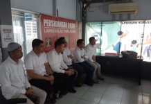 Korupsi Bantuan untuk Fakir Miskin, JPU Kejati Sulsel dan Kajari Takalar Tuntut Terdakwa Hukuman Penjara 10 Tahun FOTO: Para Terdakwa kasus dugaan Tindak Pidana Korupsi (Tipikor) Program Bantuan Pangan Non Tunai (BPNT), Program Sembako untuk fakir miskin di kabupaten Takalar dituntut hukuman pidana 10 tahun.