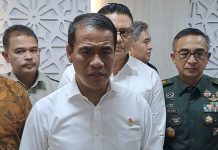 Dukung Kementan, GPMT, Pinsar dan Satgas Pangan Maksimalkan Penyerapan Jagung Petani FOTO: Menteri Pertanian Andi Amran Sulaiman saat menemui awak media di kantor Kementerian Pertanian