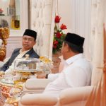Pj Gubernur Bahtiar Apresiasi Gerak Cepat Pengurus Masjid Kubah 99 Asmaul Husna FOTO: Sekretaris DKM Masjid Kubah 99 Asmaul Husna Dr. Usman Sofian saat menemui Penjabat Gubernur Sulawesi Selatan Bahtiar Baharuddin