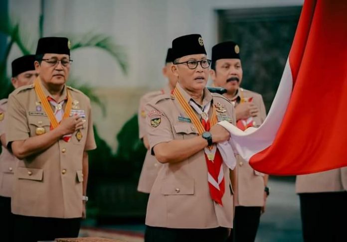 FOTO: Presiden Jokowi kembali mengunggah foto pelantikan Ketua Kwarnas Budi Waseso. Foto: Muchlis Jr - Biro Pers Sekretariat Presiden, Lokasi: Istana Negara, Jakarta. Jumat, 5 April 2024.