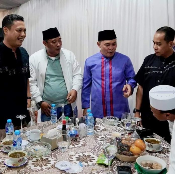 FOTO: Wakil Ketua Komisi V DPR RI, Andi Iwan Aras (AIA) Pj Gubernur Bachtiar, Komjen Pol Fadil Imran, Kapolda Sulsel Irjen Andi Rian Ryacudu Djajadi dan Tokoh Agama Ustad Dasa'ad Latif di acara Hal Bihalal yang digelar Kabaharkam Mabes Polri. Sabtu (13/4)