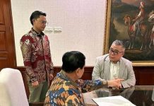 Temui Prabowo di Kartanegara, Netizen: Calon Gubernur yang Luar Biasa FOTO: Tangkap layar dari akun Tiktok Ahmad Ali.