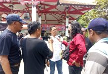 Meminta Keterbukaan LPJ Keuangan Kios Desa, Warga Kedunglengkong Luruk Kantor Kecamatan Dlanggu