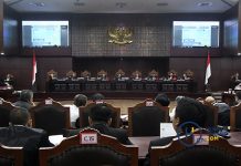 Pasca Putusan MK Pemisahan Pemilu Nasional dan Daerah, Partai Demokrat, Golkar dan Nasdem Angkat Bicara FOTO: Suasana sidang di Mahkamah Konstitusi Jakarta (Res)