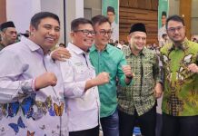 Di Acara Ta’aruf PKB, Ada Pihak Berkeinginan Rebut Golkar, APPI: Pelan-Pelan FOTO: Dari Kiri Chaidir Syam, Azhar Arsyad, Andi Rio Padjalangi, Munafri Arifuddin (APPI) dan Andi Seto Gadhista Asapa. (Istimewa)