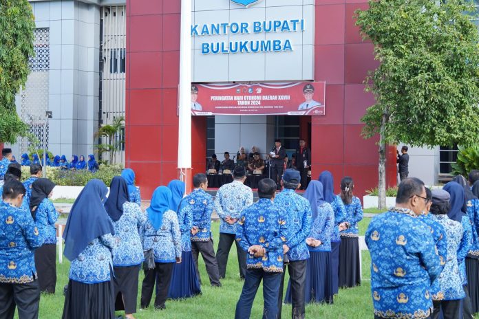 FOTO: Aparat Sipil Negara (ASN) Lingkup Pemerintah Kabupaten Bulukumba saat menghadiri apel pagi. (Dok. Humas Pemkab Bulukumba)