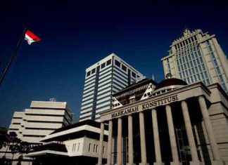 MK Uji Frasa “Memperkaya diri Sendiri, Orang Lain, Atau Korporasi yang Merugikan Keuangan Negara” FOTO: Gedung Mahkamah Konstitusi di Jakarta. (Properti: MK)