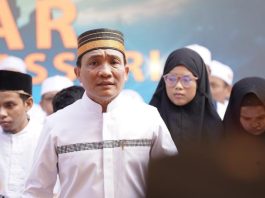 Kuntadi isi Jabatan Jampidsus, Mantan Kajati Sulsel Jampidum FOTO: Staf ahli Jaksa Agung Leonard Eben Ezer Simanjuntak saat kembali menghadiri Haul Akbar Syech Yusuf Al-Makassar Attami Taung di Jalan Syech Yusuf - Lakiung Kecamatan Somba Opu Kabupaten Gowa, Sabtu pagi (25/05/2023).