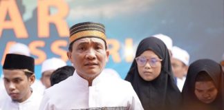 Kuntadi isi Jabatan Jampidsus, Mantan Kajati Sulsel Jampidum FOTO: Staf ahli Jaksa Agung Leonard Eben Ezer Simanjuntak saat kembali menghadiri Haul Akbar Syech Yusuf Al-Makassar Attami Taung di Jalan Syech Yusuf - Lakiung Kecamatan Somba Opu Kabupaten Gowa, Sabtu pagi (25/05/2023).