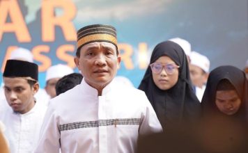 Kuntadi isi Jabatan Jampidsus, Mantan Kajati Sulsel Jampidum FOTO: Staf ahli Jaksa Agung Leonard Eben Ezer Simanjuntak saat kembali menghadiri Haul Akbar Syech Yusuf Al-Makassar Attami Taung di Jalan Syech Yusuf - Lakiung Kecamatan Somba Opu Kabupaten Gowa, Sabtu pagi (25/05/2023).
