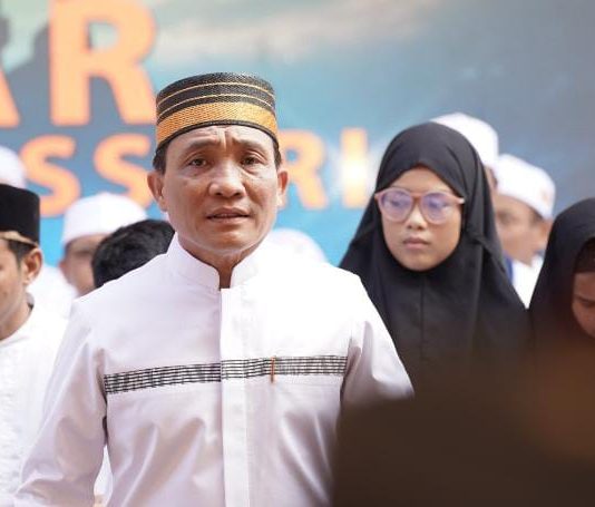 Kuntadi isi Jabatan Jampidsus, Mantan Kajati Sulsel Jampidum FOTO: Staf ahli Jaksa Agung Leonard Eben Ezer Simanjuntak saat kembali menghadiri Haul Akbar Syech Yusuf Al-Makassar Attami Taung di Jalan Syech Yusuf - Lakiung Kecamatan Somba Opu Kabupaten Gowa, Sabtu pagi (25/05/2023).