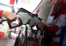 Diduga Pemilik SPBU di Bantaeng Otak Kejatahan Migas, PRI Bakal Gelar Unras di Pertamina dan Polda Sulsel FOTO: Ilustrasi Pengisian BBM Pertamina (CNBC Indonesia/Muhammad Sabki)