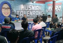 Dukungan Masyarakat Terus Mengalir, Komunitas JUARA Gelar Konsolidasi Pemenangan FOTO: Komunitas JUARA menggelar rapat konsolidasi internal di posko pemenangannya di Jalan Abd Muthalib Paccinongan, Kecamatan Somba Opu, Kabupaten Gowa, Senin malam, 4 Juni 2024.
