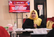 Sering Koalisi dan Menang, Erna Berharap Golkar-PDIP ‘Erat’ Lagi di Pilkada Parepare FOTO: Ketua DPD II Golkar Kota Parepare, Erna Rasyid Taufan (Erat) saat mengikuti Uji kelayakan (Fit and Proper) berlangsung di Kantor PDI-P Sulsel, Jalan Gunung Bawakaraeng, Kota Makassar, Kamis 6 Juni 2024.