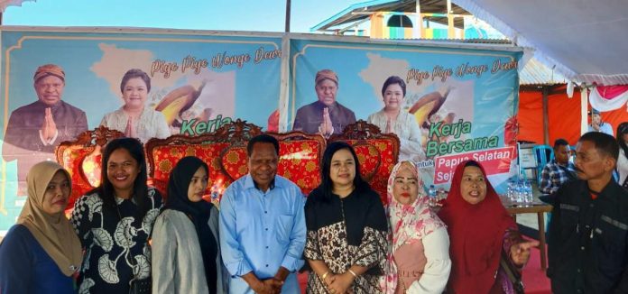 FOTO: Bakal calon gubernur, Nikolaus Kondomo, hadiri undangan dari keluarga besar masyarakat Sulawesi Selatan (Sulsel) yang berada di Kabupaten Merauke, Provinsi Papua Selatan. Jumat (7/6) yang lalu.