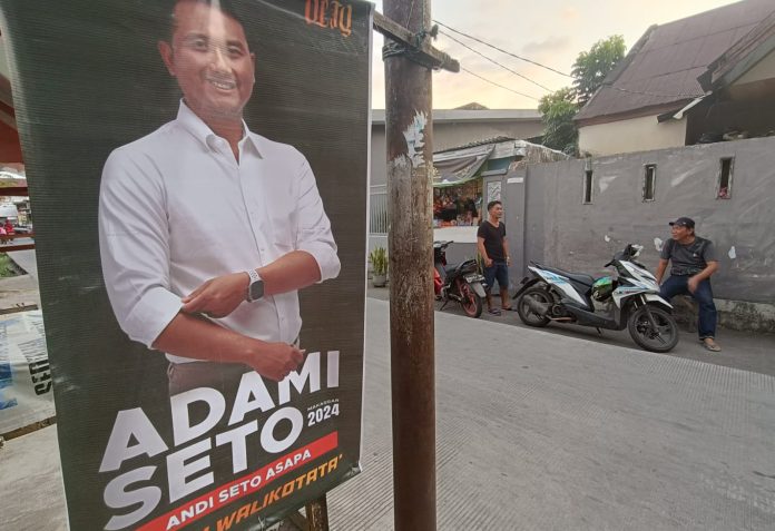 FOTO: Alat peraga kampanye (APK) Andi Seto di salah satu sudut kota Makassar.