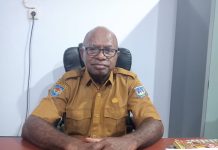 Penyaluran Bantuan Beasiswa dan Bantuan Biaya Study Bagi Mahasiswa Asli Papua FOTO: Pelaksana Tugas (Plt) Kepala bidang data, Dinas Pendidikan Provinsi Papua Selatan, Mathias Kainun, S.Pd.,M.Pd