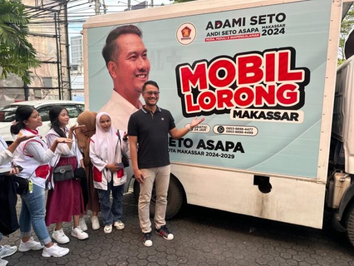 FOTO: Bakal Calon Walikota Makassar Andi Seto Asapa melaunching tiga unit kendaraan bernama Mobil Lorong, Senin (24/6/2024) - (FOTO: Istimewa).