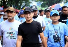 Jelang Pilwalkot Makassar: Legislator, Pengurus Partai NasDem Terus Sosialisasi Rudal FOTO: Rusdin Abdullah saat melakukan jalan sehat di kawasan car free day di Sudiang, Kecamatan Biringkanaya, Kita Makassar.