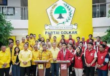 Surat Tugas Tak Laku Lagi, DPP Golkar Tunjuk ‘Bos Jalan Tol’ Cagub DKI FOTO: Ketua Umum PSI Kaesang Pangarep bersama Ketua Umum Partai Golkar Airlangga Hartarto saat bertemu di DPP Golkar di Jakarta. (Dok. Partai Golkar)