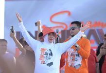 Indira Orange’kan Makassar, Sampaikan Pesan Politik Riang Gembira FOTO: Bakal calon wali kota Makassar Indira Yusuf Ismail tampilkan kekuatannya dengan menggelar kegiatan senam Ininnawa di kawasan Monumen MNEK, Minggu (14/7/2024).