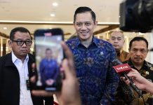 Sepertinya Bahas Mafia Tanah, Menteri ATR/BPN Bertemu Ketua Mahkamah Agung FOTO: Menteri ATR/BPN Agus Harimurti Yudhoyono usai menemui Pimpinan Mahkamah Agung RI di Jakarta. (Property: AHY via Facebook)