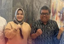 Putri Dakka – HB Siap Tarung di Pilwalkot Palopo FOTO: Putri Dakka dan Ketua PPP kota Palopo Haidir Basir. (Istimewa)
