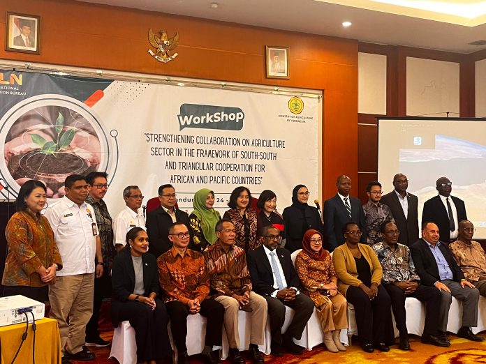 FOTO: Sekretariat Jenderal Kementerian Pertanian (Kementan) menyelenggarakan workshop bertajuk “Strengthening Collaboration in the Agriculture Sector within the Framework of South-South and Triangular Cooperation for Pacific and African Countries” di Bandung. (Humas Kementan)