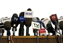 Akademisi Unhas: Siapa Diantara Cagub Sulsel Paling Mudah Diajak Komunikasi oleh Wartawan? ILUSTRASI: Wawancara Wartawan