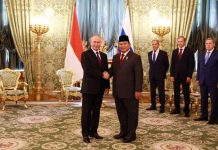 Temui Putin, Prabowo Bahas Kerjasama di Bidang Pangan, Energi dan Pendidikan FOTO: Prabowo Subianto saat menemui Presiden Vladimir Vladimirovich Putin di Istana Kremlin, Moskow, Rusia. (Properti via facebook Prabowo Subianto)