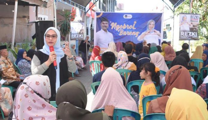 FOTO: Rezki Mulfiati Lutfi kembali turun bersilaturahmi dan menyapa masyarakat di tiga Kelurahan yang ada di Kecamatan Rappocini, Selasa (13/8/2024).