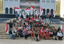 LAM dan FMTI Gelar Pawai dan Pentas Seni Maluku dan Papua di HUT RI ke 79 di Makassar FOTO: Front Mahasiswa Timur Indonesia (FMTI) dan Literasi Anak Maluku (LAM) menyelenggarakan pawai merah putih dan pentas seni budaya di Kota Makassar. Sabtu siang, 17 Agustus 2024.