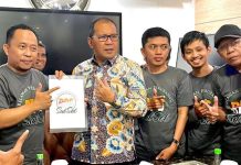 Relawan Perubahan Sulsel Resmi Dukung Danny – Azhar di Pilgub FOTO: Relawan Perubahan Sulsel (RPS) secara resmi mendeklarasikan dukungannya untuk pasangan Danny Pomanto - Azhar Arsyad di Pilgub Sulsel mendatang.