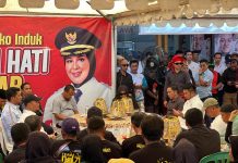 Tim Zulham Arief Siap Menangkan Sudirman-Fatmawati FOTO: Bakal Calon (Balon) Gubernur Sulawesi Selatan, Andi Sudirman Sulaiman menggelar silaturahmi, di Posko Induk Andalan – Hati, Jalan Jendral Sudirman, Minggu, 1 September 2024.