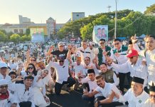 Polemik Mobil Cabup Bone, Andi Emmang: Kubu Sebelah Lagi Panik FOTO: Andi Islamuddin bersama 'Tim Tegak Lurus'.