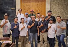 Eks Relawan Prof Andalan Toraja dan Torut Beri Dukungan ke DP FOTO: Eks relawan Prof Nurdin Abdullah atau 'Prof Andalan' yang berasal dari Luwu Raya, Toraja dan Toraja Utara berkunjung kediaman Calon Gubernur Sulawesi Selatan Ir. H. Mohammad Ramdhan 'Danny' Pomanto di Jalan Amirullah, Makasar, Kamis (05/09/2024).